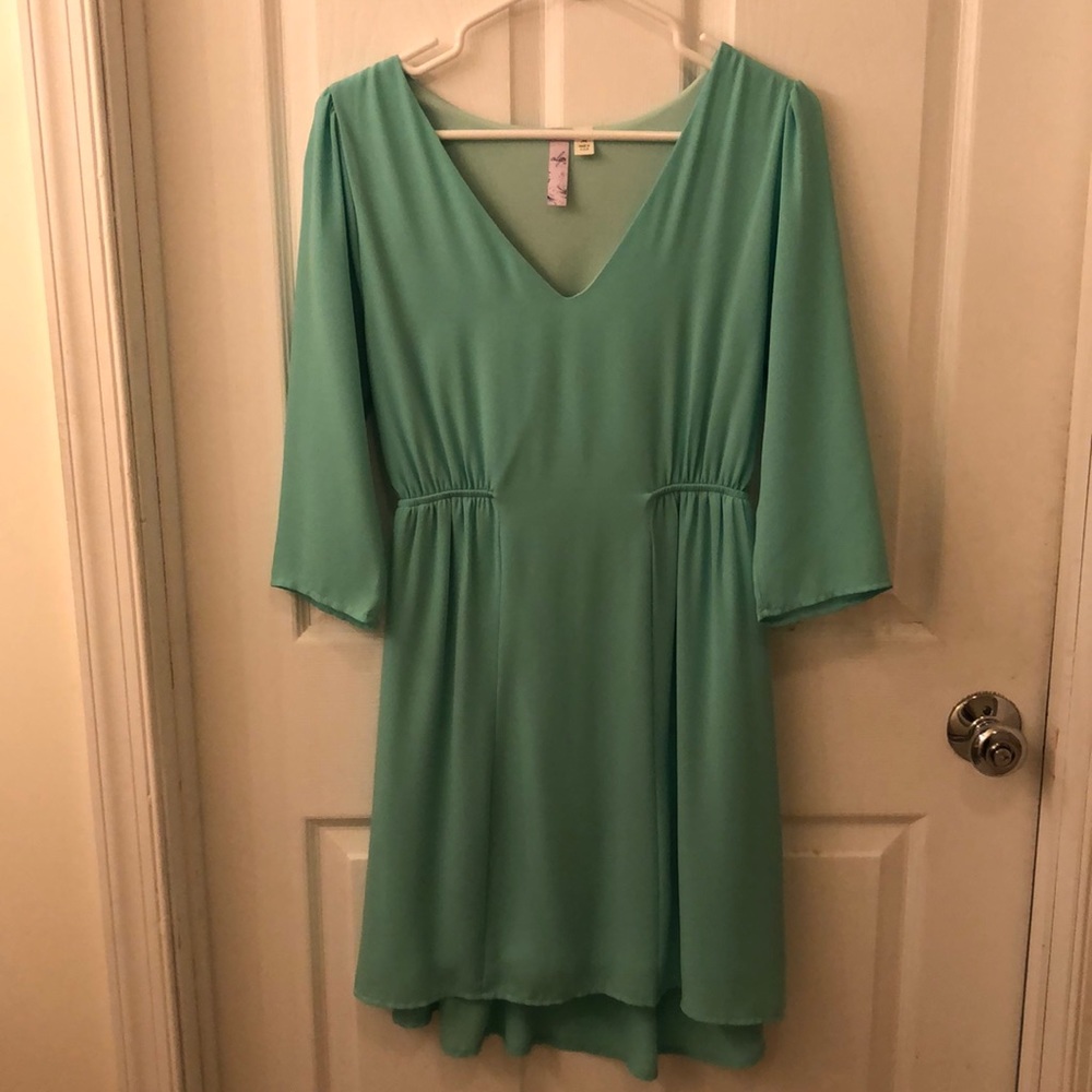 Mid sleeve mini dress